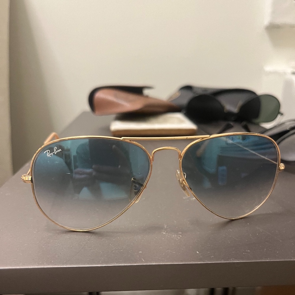 Ray Ban Aviator Gradient Sunglasses